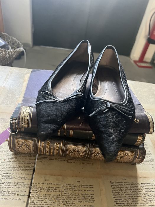 Sapato raso pelo verdadeiro