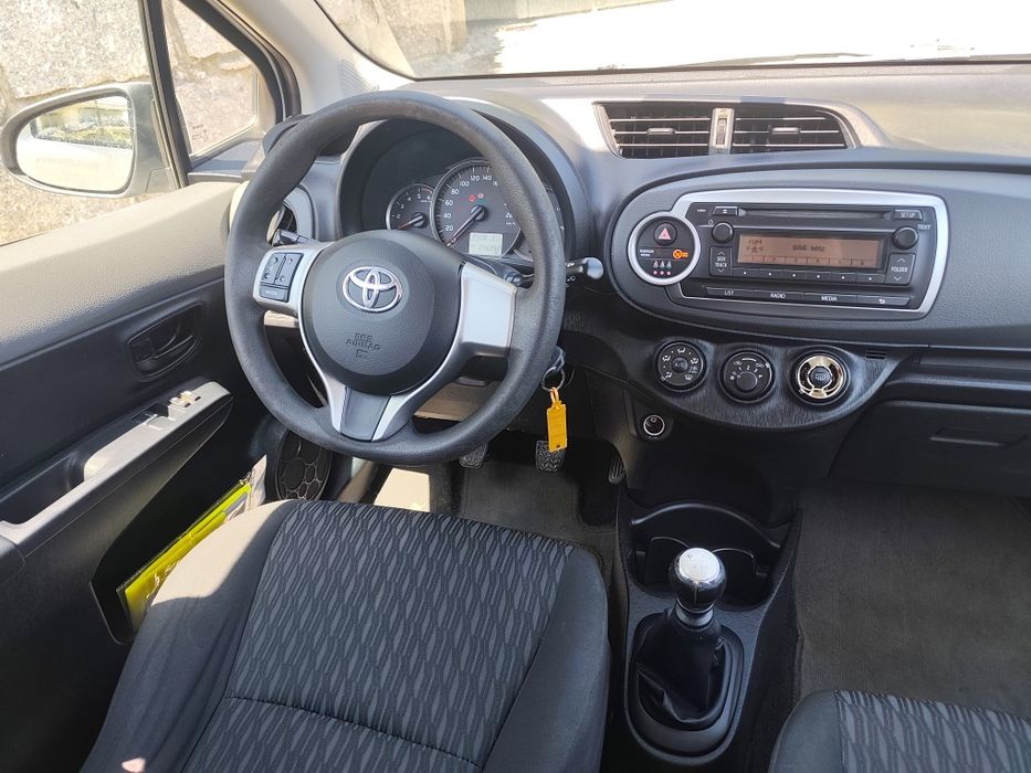 Toyota Yaris 1.4 D-4D 90 CV | 2012 | Muito Económico | Excelente Estado