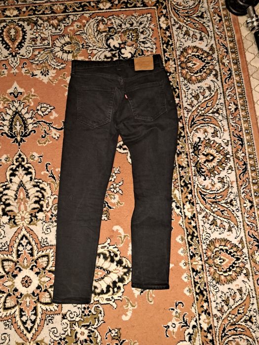 Продам джинсы Levi's 512