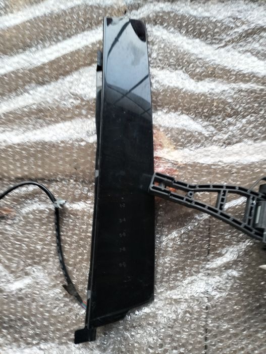 Стекло передане ліве форд ескейп 17 року