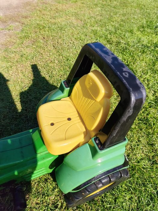 Traktor z pedałami