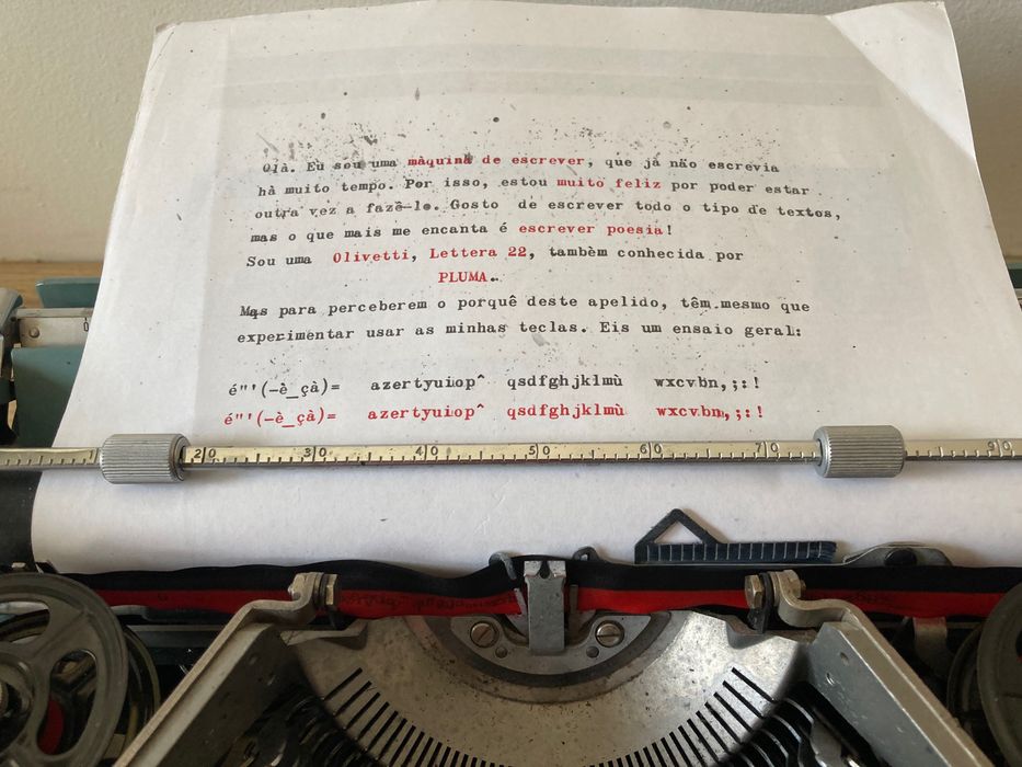 Máquina de Escrever ***  Olivetti
