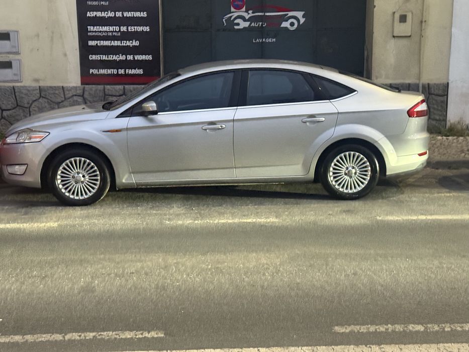 Ford Mondeo — fotografia 3