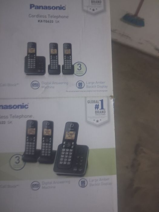 vendo  telefones  com acessórios