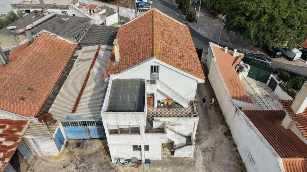 Quartoa mobilados em Caneças/Odivelas