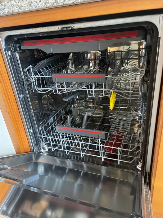 Maquina de lavar loiça AEG