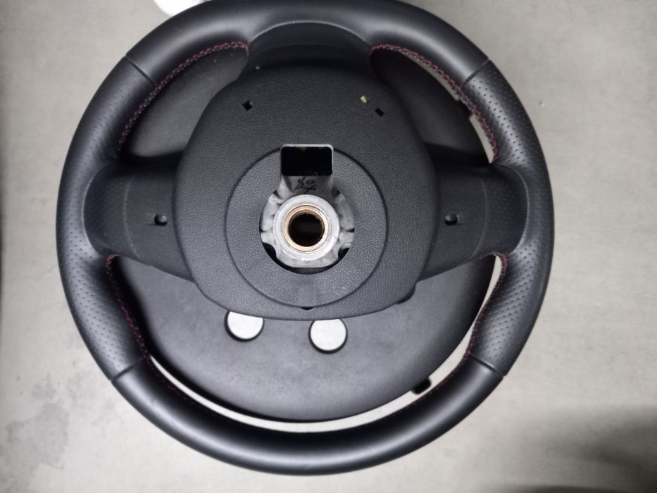 Volante NOVO Megane 4 RS