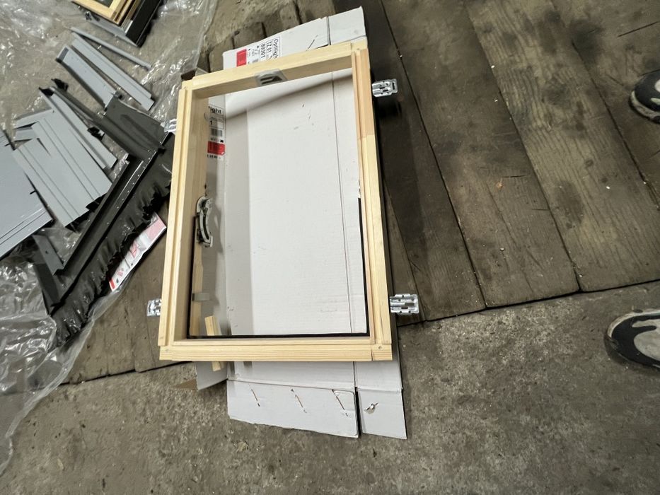 Okno dachowe OPTILIGHT 55x78 + KOŁNIERZ