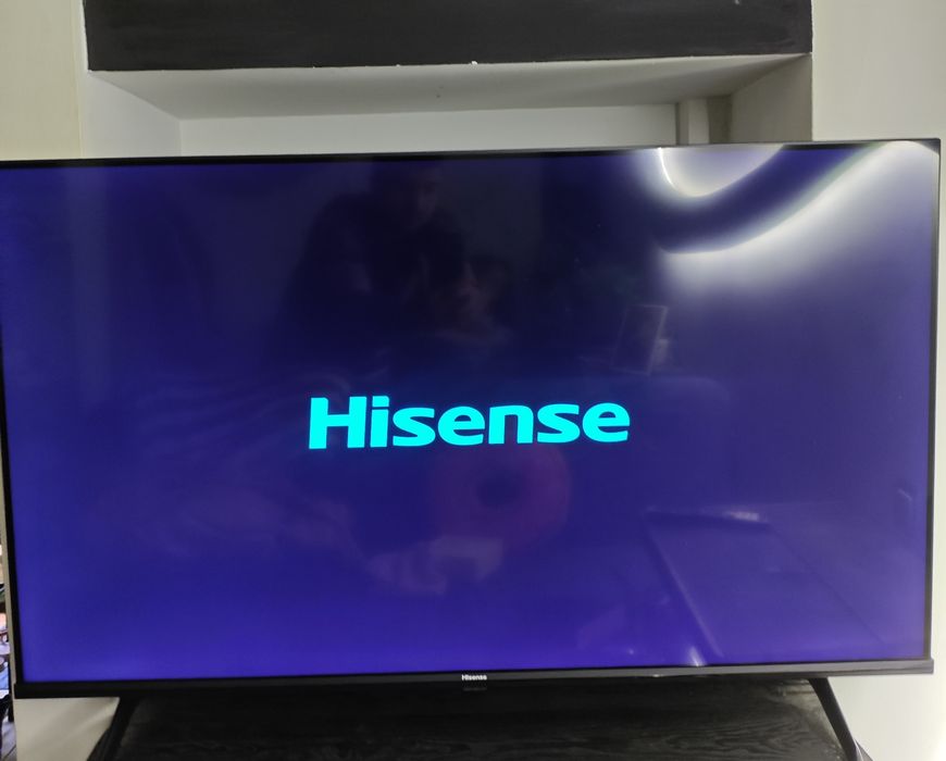 Hisense QLed Mini Led 43 polegadas