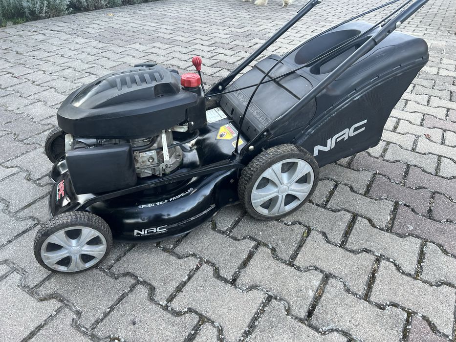 Ksoiarka NAC, kosiarka spalinowa z napędem