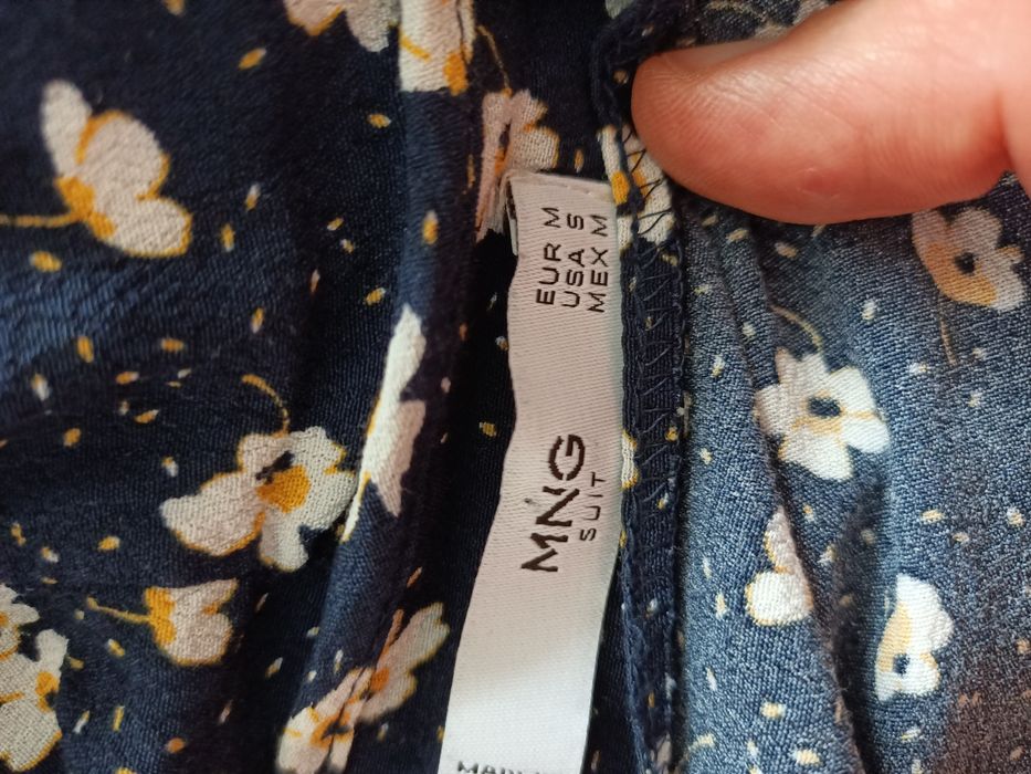 Bluzka hiszpanka Mango. Rozmiar M 38
