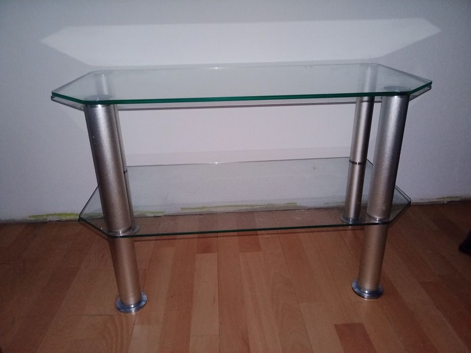 Stolik szklany pod telewizor