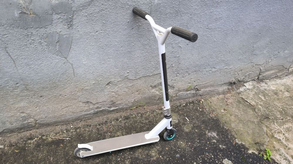 Самокат трюковий