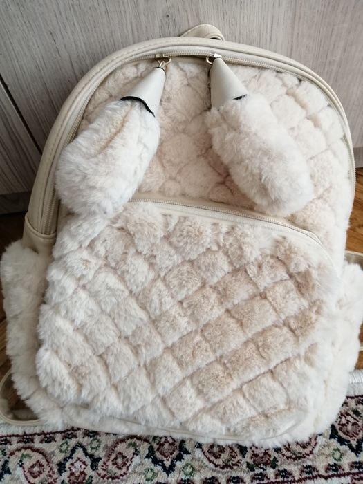 Рюкзак для дівчинки як новий