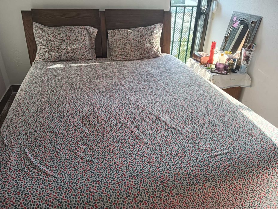 Tenho um quarto para alugar na