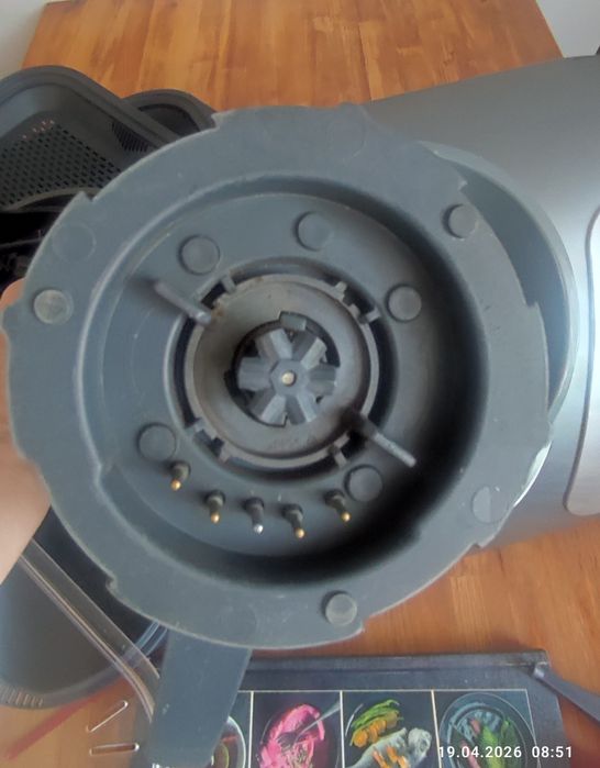Robot kuchenny wielofunkcyjny CE-2000 S marki Hoffen