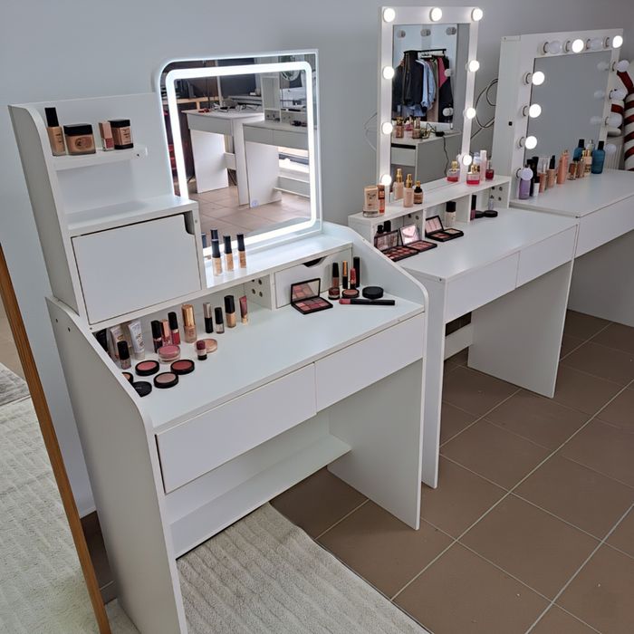 Toaletki kosmetyczne biurka do makijażu  super ceny