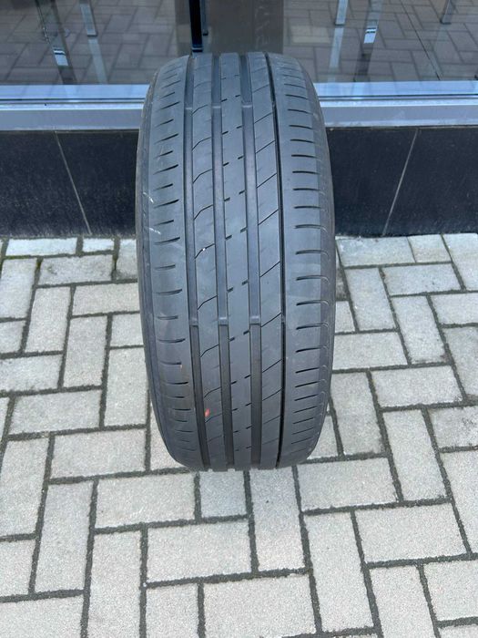 Шини 225/55 ZR17 101W Nexen Nfera SU1