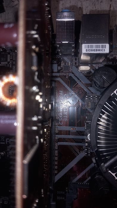 Płyta główna gigabyte h310  +i3 9100f + 8gb ddr4