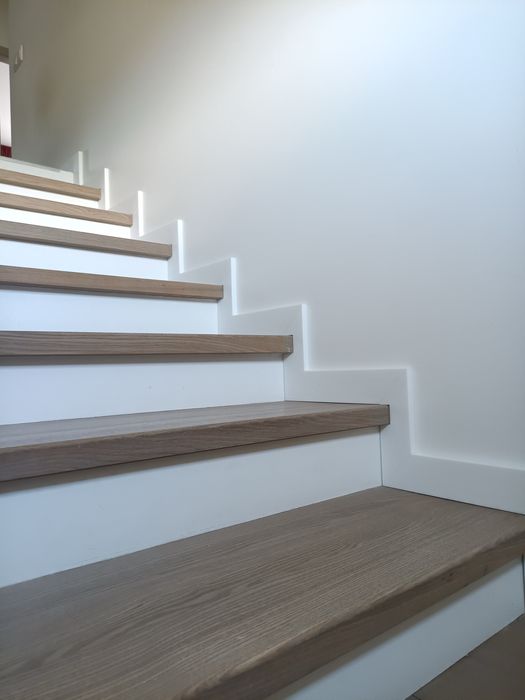 Профессиональная установка, монтаж плинтусов мдф, дюрополимер