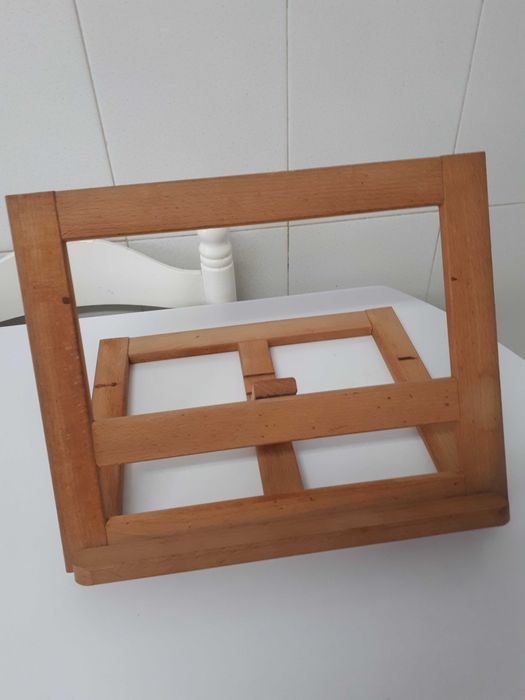 Suporte Madeira para Leitura