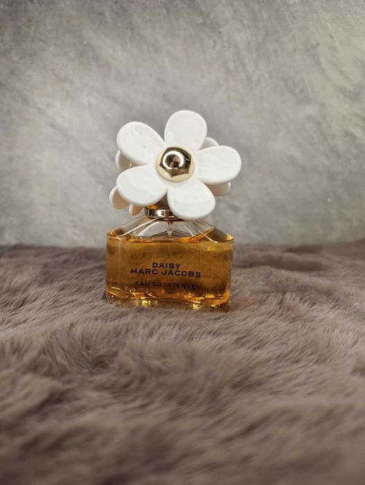 Marc Jacobs Daisy Eau So Intense 30 мл оригінал