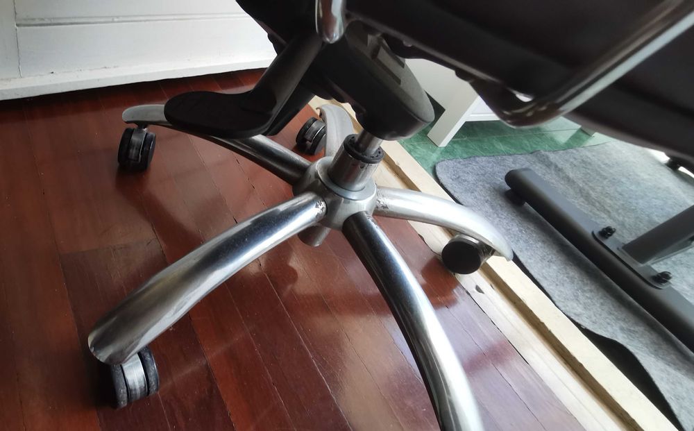 Mesa escritório em vidro temperado+cadeira de escritório com regulação