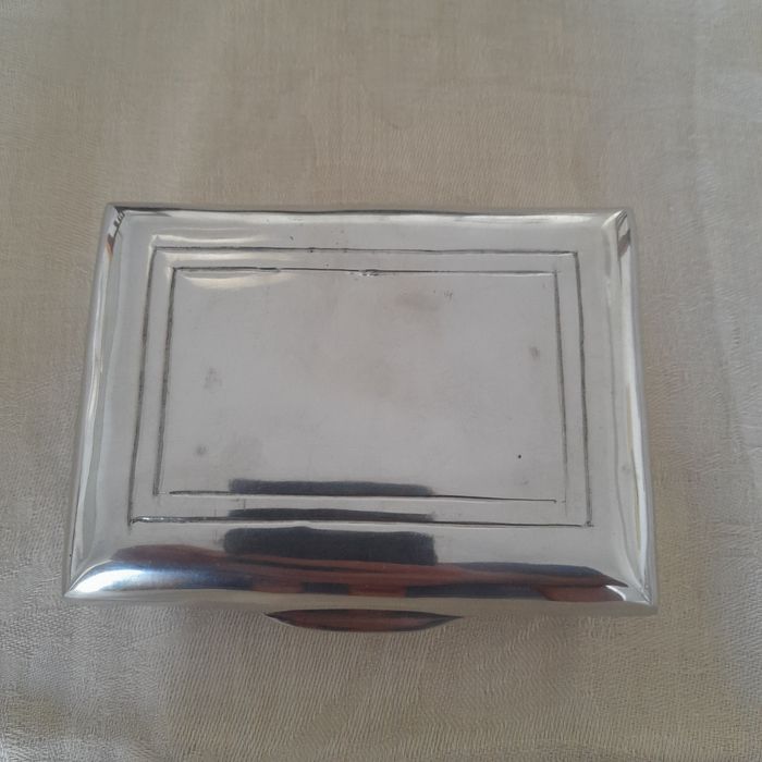 Caixa em estanho modelo exclusivo Chemical original outras peças