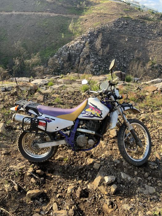 Suzuki dr 650 se