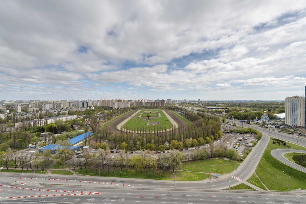 Оренда офісу на Теремках з постійним інтернетом, Республіка, Іподром