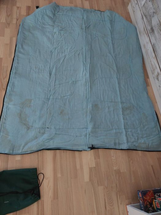 Śpiwór 190 długość na 150 szerokości zielony  
Letni śpiwór