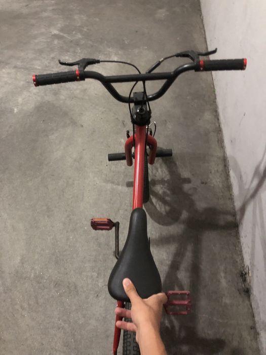 Bicicleta bmx nova