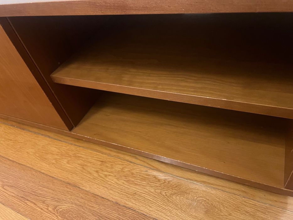 Móvel tv e prateleiras