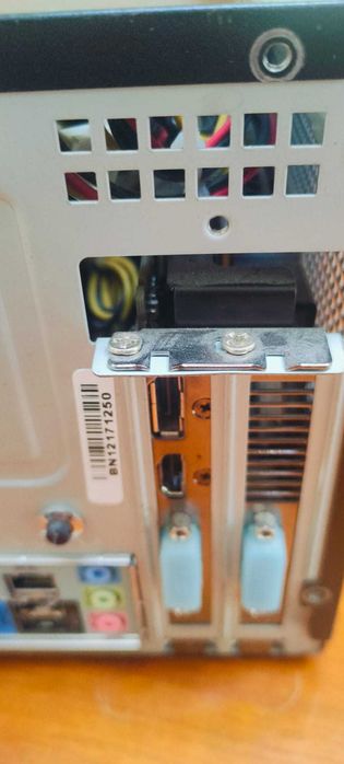 Mini komputer itx AMD A8 5800K 8GB Grafika Asus R7 250X 2GB sprawny