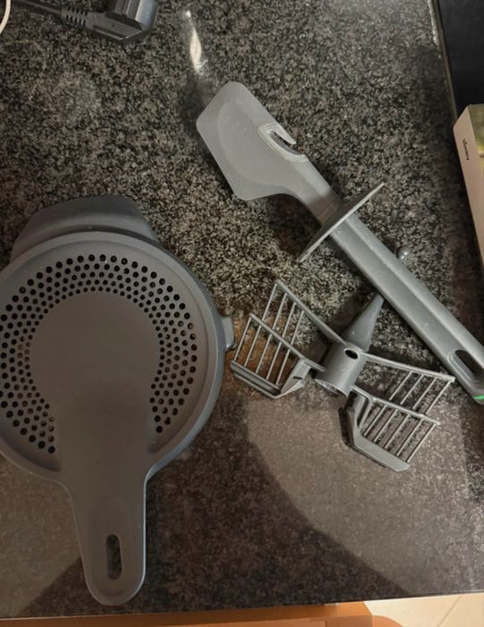 Bimby TM6 Completa + Varoma + Protetor Lâmina + Livros + Mala