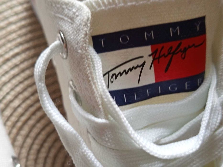 tenisówki trampki Tommy Hilfiger nowe sneakersy rozmiar 39 40 zmiana ceny