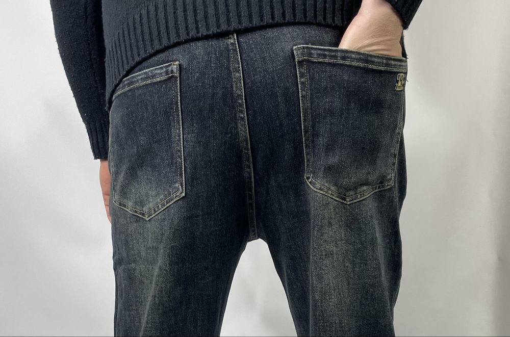 Джинсы мужские в классическом крое , в топ качестве в трендовом цвете