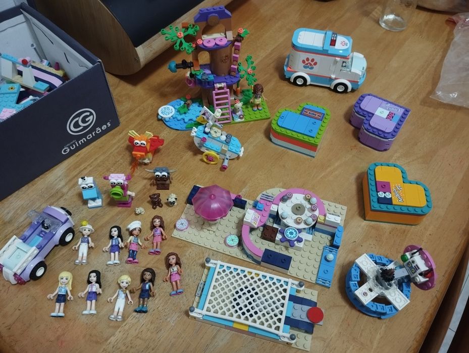 Vários Lego friends