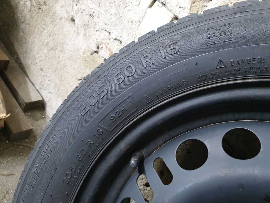 Felgi stalowe koła Opel Astra J K R16 5x105 opony letnie 205/60R16