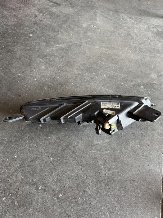 Farol diurno esq citroen c3