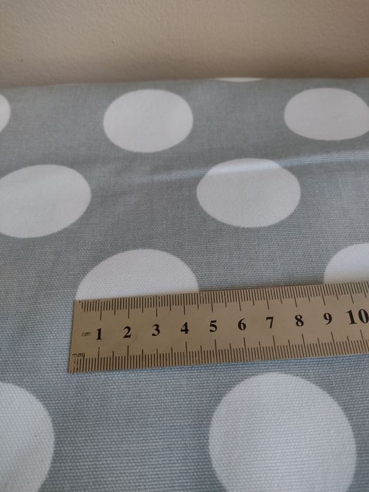 Bawełna szara w grochy 220g/m2 8 metrów
