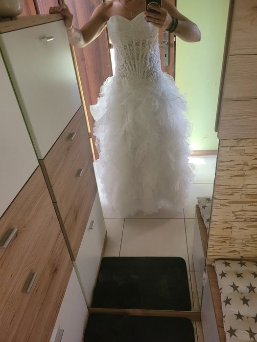 Suknia ślubna /r.36