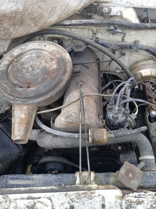 Коробка передач на ваз 5 ступка полунез, і проста, мотор чудово працює