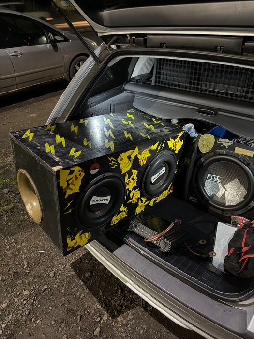 Продам сабвуфер с усилителем