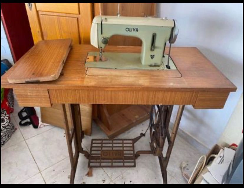 Máquina de costura manual