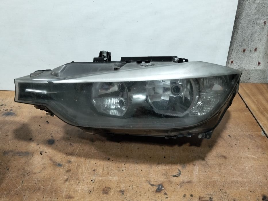 Farol BMW F30 f31 ótica original BMW