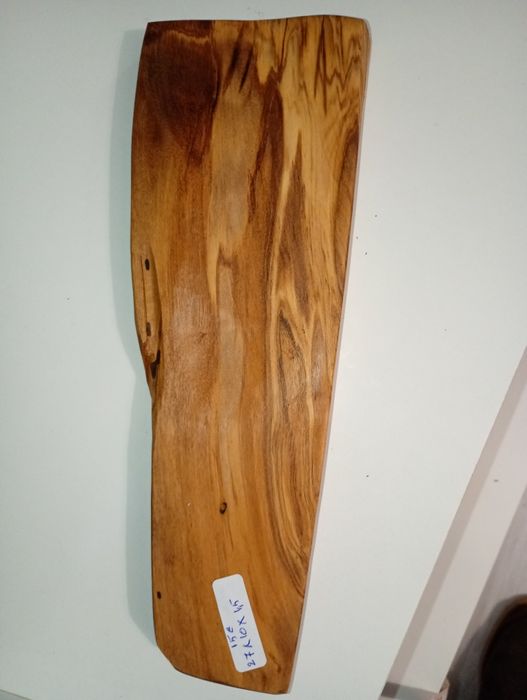 Tábua de queijo em madeira de oliveira