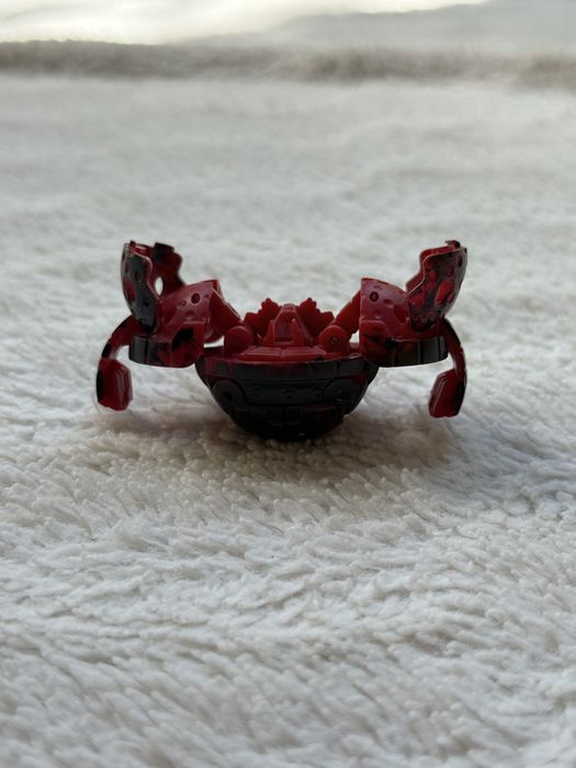 Bakugan Pyrus Thunder Wilda 700G