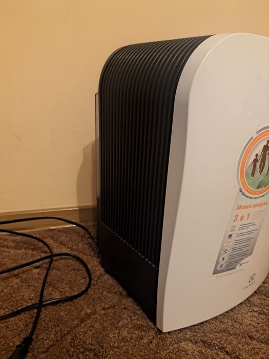 Очищувач, зволожувач повітря