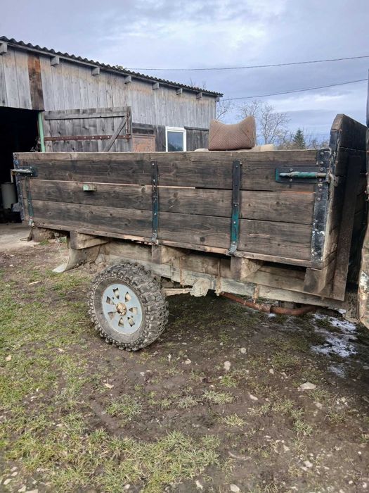 Уаз, бортовий 4на4